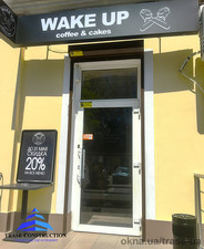 Установка защитных ролет в кафе Wake UP &mdash; 